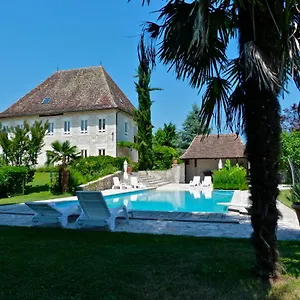 domaine-du-manoir.hotels-rhonealpes.com/